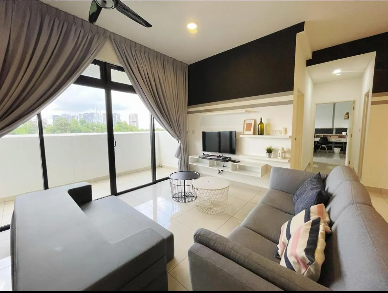 Daire Meridin Medini Near Legoland 5Min Johor Bahru