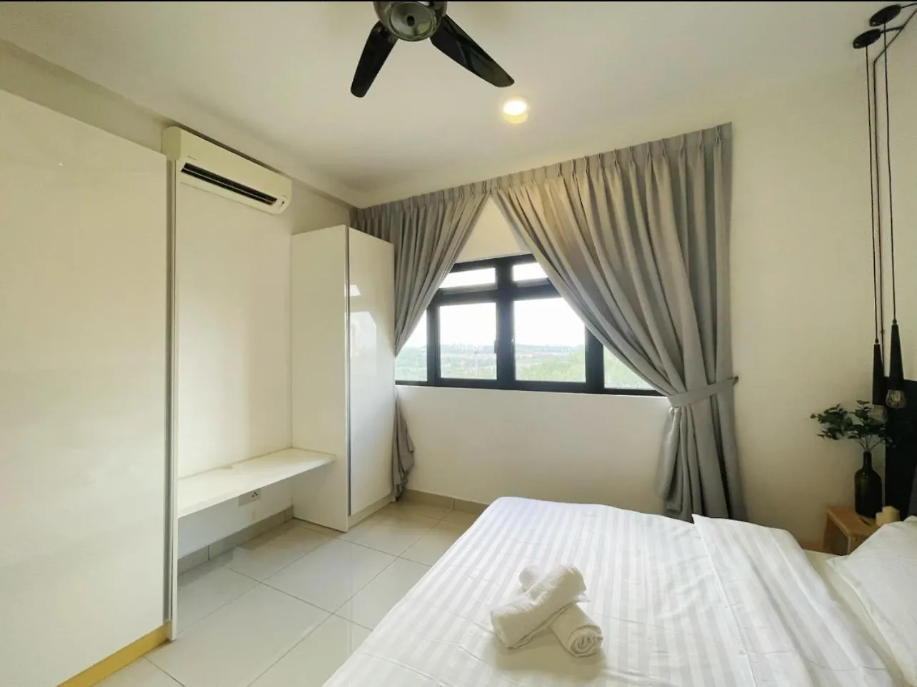 Meridin Medini Near Legoland 5Min Johor Bahru Apartment
